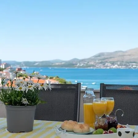 Apartman Spacious Luxury With Sea View *