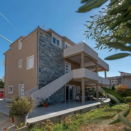 Apartman Spacious Luxury With Sea View