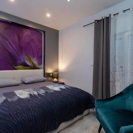 Appartamento Spacious Luxury With Sea View Traù