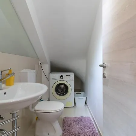 Spacious Luxury With Sea View *