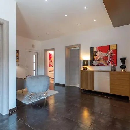 Spacious Luxury With Sea View