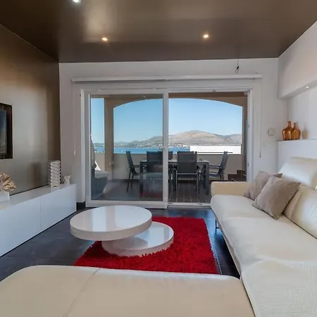 Spacious Luxury With Sea View تروغير